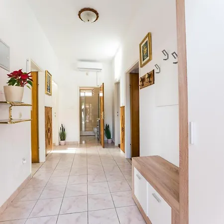 Holiday Home Sango With Garden * Zadar