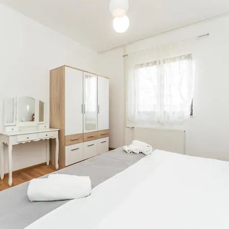 Holiday Home Sango With Garden * Zadar