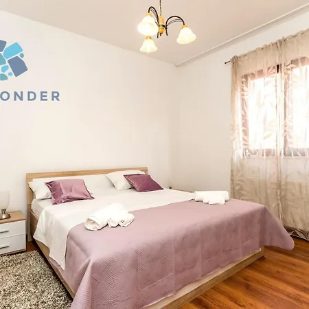 Holiday Home Sango With Garden Tatil Evi *