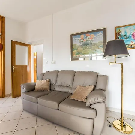 Holiday Home Sango With Garden * Zadar
